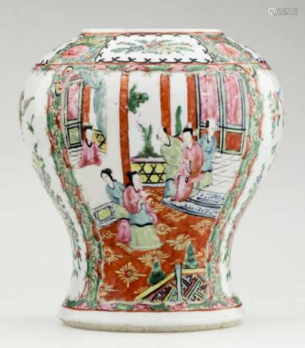 A Nice Chinese Export Canton Rose Medallion Vase.