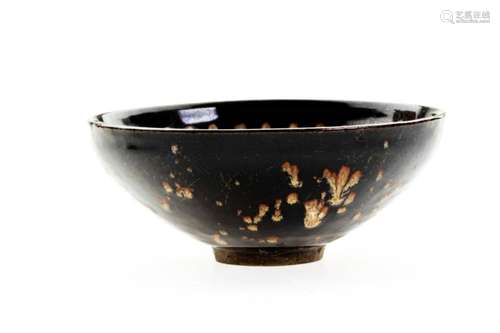 A Superb Chinese Ji zhou Kiln Hawksbill Bowl