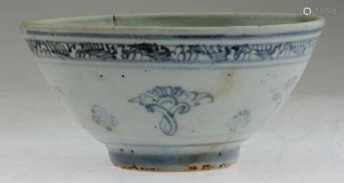 A Nice Chinese Ming Dynasty Blue and White Bowl