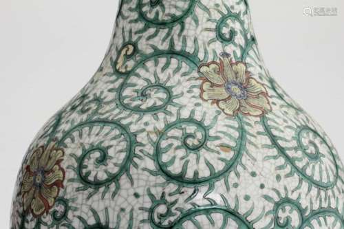 A Large Chinese Ge Crackle Famille Rose Vase