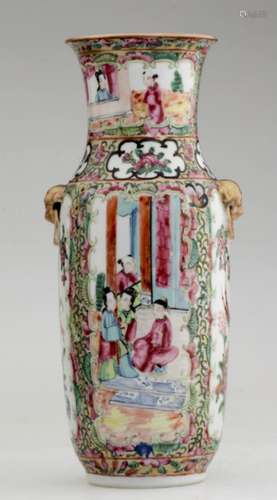 A Nice Chinese Canton Rose Medallion Vase