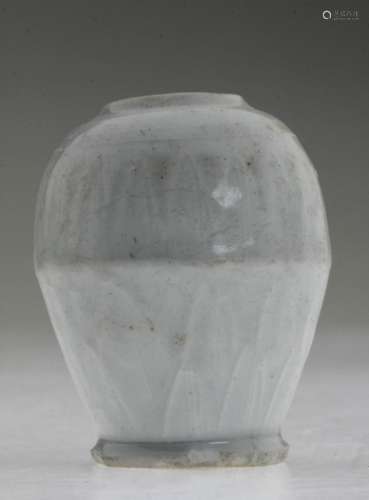 A Small Nice Chinese Ying Qing Vase.