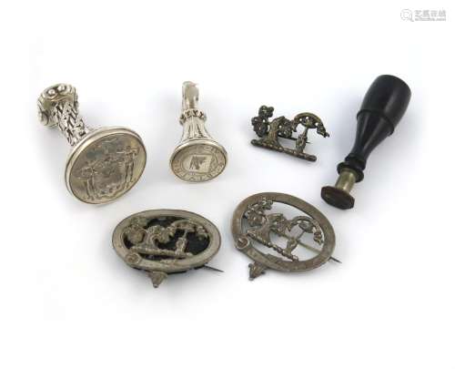 A mixed lot, comprising: a desk seal, with a fluted column handle with spiral foliate decoration,
