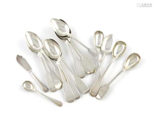 A mixed lot of silver flatware, comprising: four Exeter teaspoons by Messrs. Williams, four