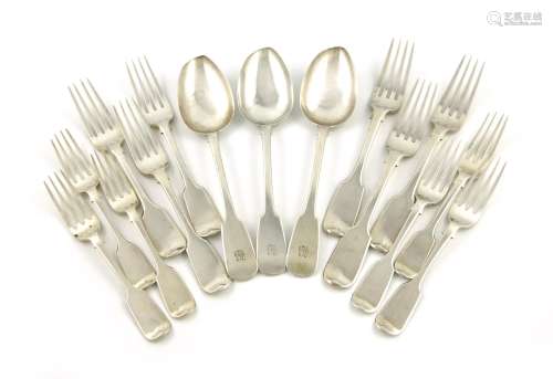 A collection of silver Fiddle pattern flatware, various dates and makers, comprising: six table