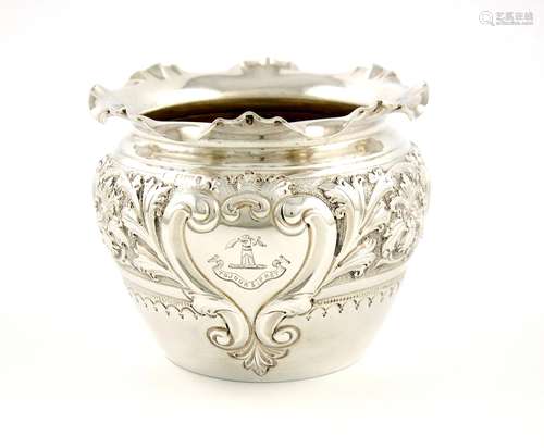 An Edwardian silver pot, by Lee and Wigful, Sheffield 1901, circular form, embossed foliate scroll