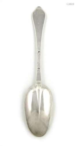 A Queen Anne silver Dog-nose spoon, by Isaac Davenport, London 1705, the oval bowl with a plain
