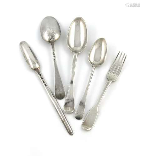 A small mixed lot of silver flatware, comprising: a George II silver marrow scoop, London 1743,