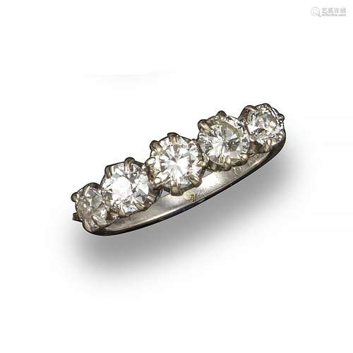 A diamond five-stone ring, the graduated circular-cut diamonds are set in platinum, size K ½