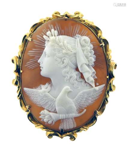 A Victorian shell cameo brooch depicting Eos, within carved gold border, 5.6cm high