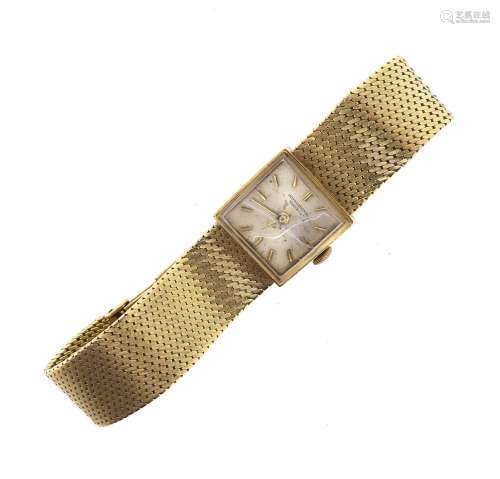 INTERNATIONAL WATCH COMPANY - A lady's 18ct yellow gold wristwatch, the square-shaped signed dial