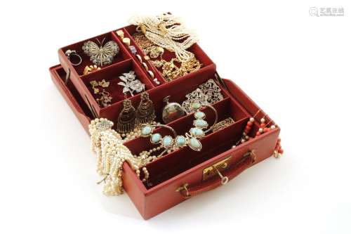 A jewellery box containing a mixed quantity of jewellery including, a pair of cushion-shaped diamond