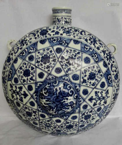 Chinese Blue And White Porcelain Pot