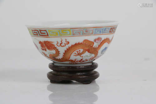 Chinese small Famille Rose Cup