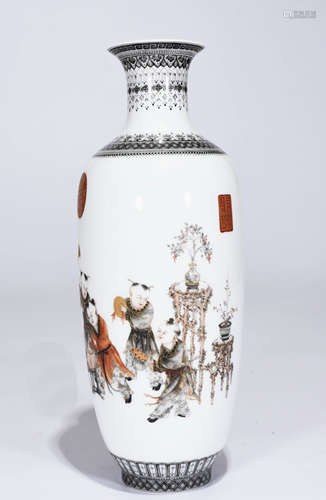 Chinese Famille Rose Porcelain Vase