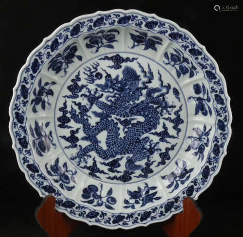 A DRAGON PATTERN BLUE&WHITE SUNFLOWER DESIGN PLATE