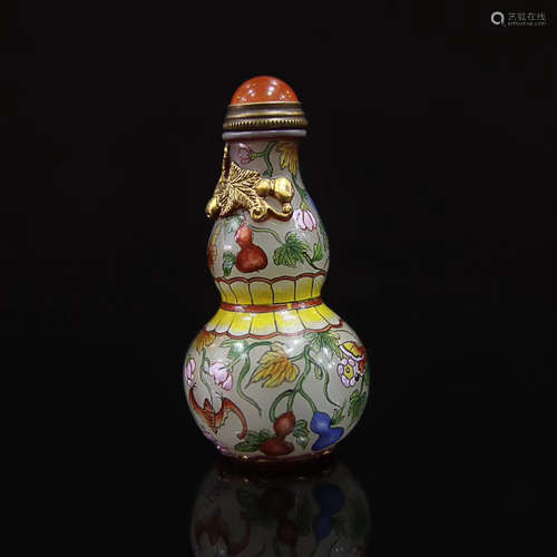 A GOURD DESIGN SNUFF BOTTLE