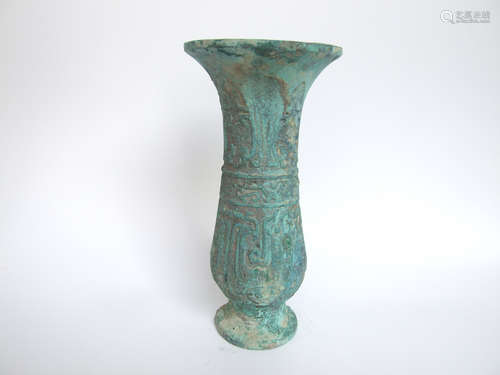 A BRONZE ZHI SHAPED VASE