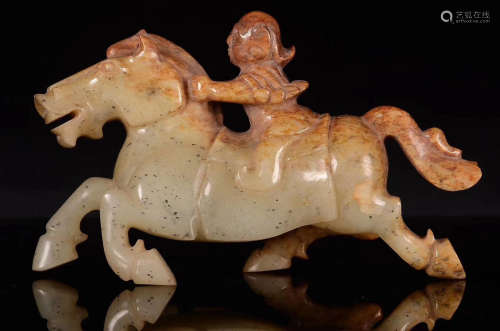 A HETIAN JADE HORSE SHAPED ORNAMENT