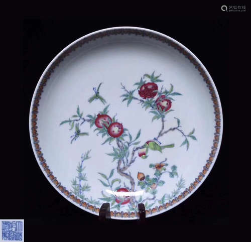 A DOUCAI POMEGRANATE PATTERN PLATE WITH MARK