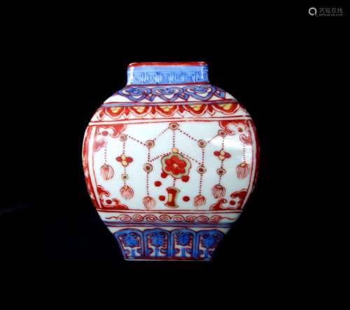 Jianjing Mark, A Blue and Red Jar