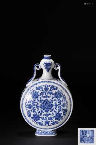 Qianlong Mark, A Blue and White Vase