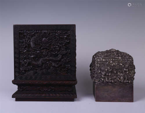 LARGE CHINESE SILVER QUEEN'S SEAL IN ROSEWOOD CASE
