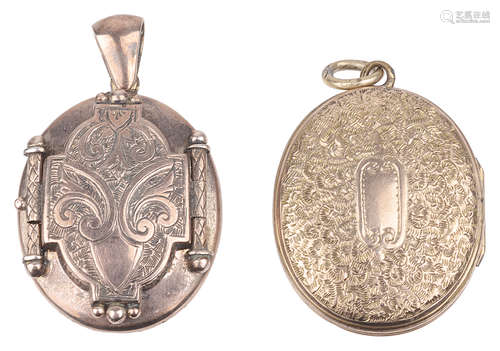 Vict. 'unfolding' multiple picture locket and another Vict. locket(2)