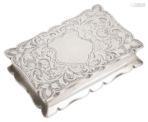 An Edwardian silver snuff box, hallmarked Birmingham 1904