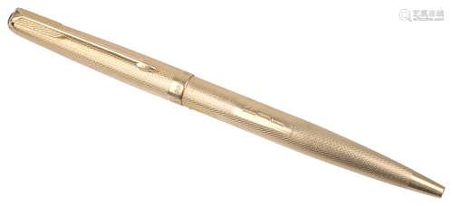 An 18ct gold Parker roller ball pen