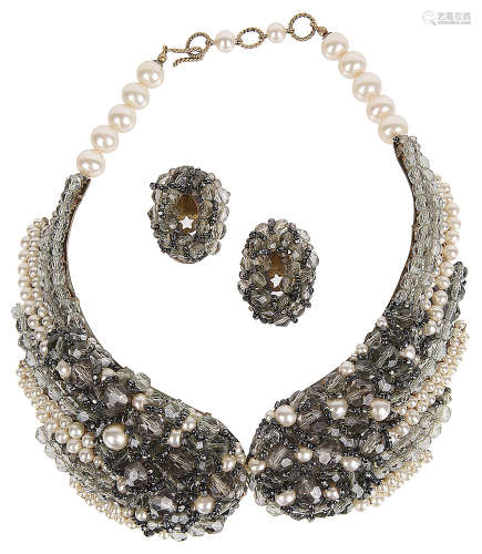 A Vintage Coppola e Toppo glass bead and pearl bib necklace/choker(2)