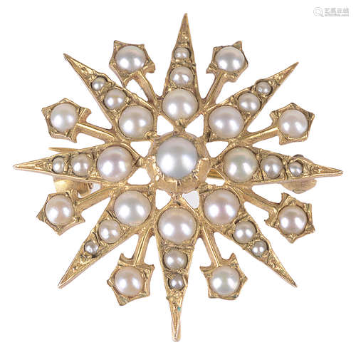 A Vict. half pearl set star pendant brooch