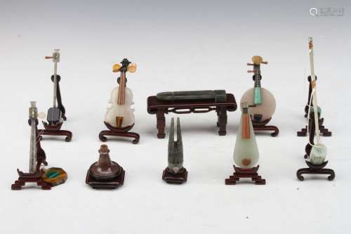 [CHINESE] A SET OF SMALL ORNAMENTS IN THE SHAPE OF MUSICAL INSTRUMENTS(TOTAL 10 ITEMS)H:5