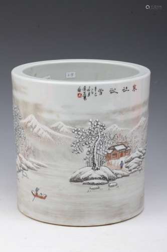 [CHINESE]YU WEN XIANG MARKED FAMILLE ROSE PORCELAIN BRUSH POT PAINTED WITH SNOWING LANDSCAPE W:8.65