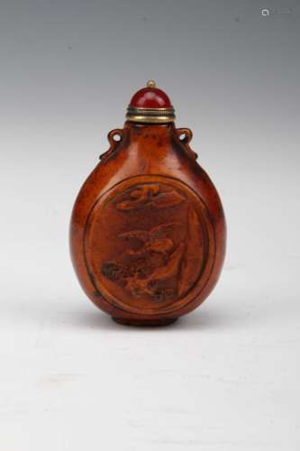 [CHINESE]A QING DYNASTY STYLED HORN CARVED SNUFF BOTTLE W:1.75