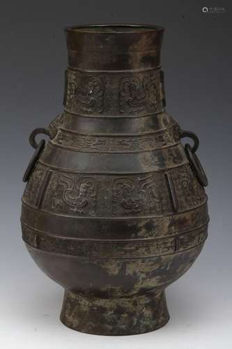 [CHINESE]A BRONZE DOUBLE EAR JAR CARVED WITH BEAST PATTERN W:9