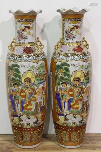[CHINESE]A PAIR OF FAMILLE ROSE GLAZED DOUBLE EAR KUI KOU VASES PAINTED WITH FLOWERS,BIRDS AND FIGURES(TOTAL 2 ITEMS) W:13