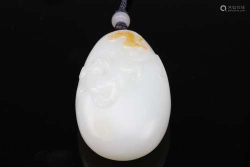 [CHINESE]JADE PENDANTS CARVED WITH LUCKY BEAST(85.2g)MADE BY JADE SCULPTOR MASTER CHEN GUAN JUN L:6.5cm W:3.8cm H:2.1cm