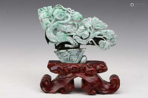 [CHINESE]FU MARKED BONSAI ORNAMENT MADE BY EMERALD WTIH BASE(452g)L:8.2