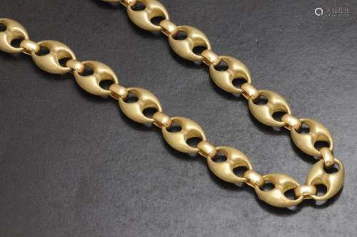 Collar de oro amarillo de 18 K. con eslabones en o