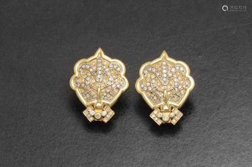 Pendientes de oro amarillo y blanco de 18 K. con c