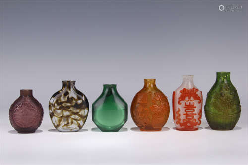 SIX CHINESE PEKING GLASS SUNFF BOTTLES