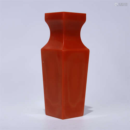 CHINESE RED PEKING GLASS SQUARE VASE