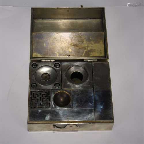 CHINESE SILVER INLAID BRONZE OPIUM CASE