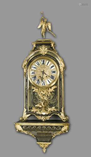 Large Boulle clock around 1880 with pedestal, black ebonized decorated with