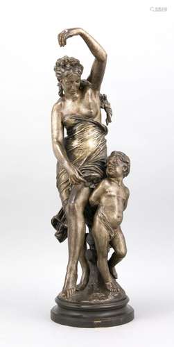 Émile André Boisseau (1842-1923), Venus and Armor, gray-brown patinated bro