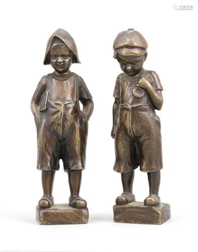 Sign Herlinger, sculptor around 1900, two street children, brown patinated,