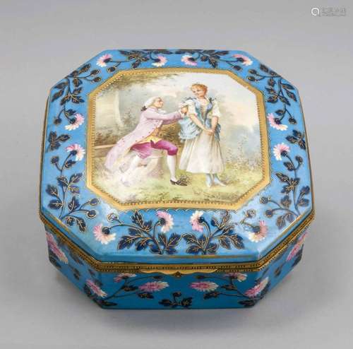 Large lidded box, Limoges, France, around 1900, painted polychrome, on the