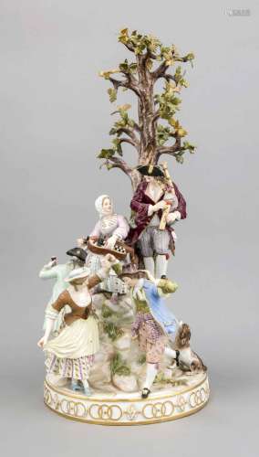 Large group of gardeners on the tree, Meissen, mark 1850-1924, 1st quality,