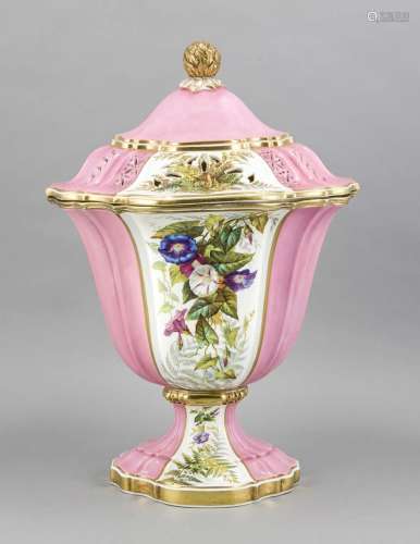 Potpourri lidded vase, England, 19th century, well-curved wall, continuing